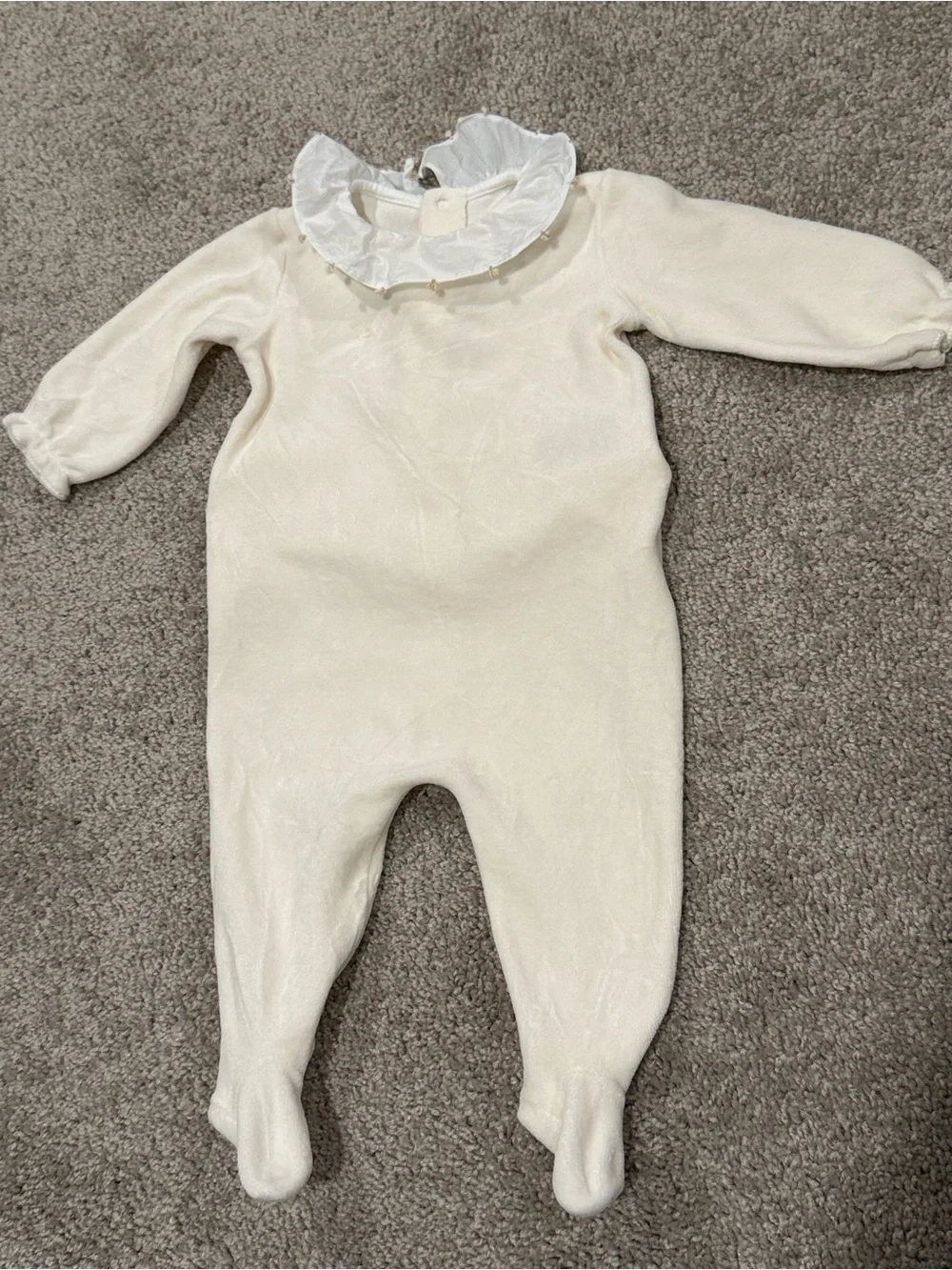 Bonpoint Cream Ruffle-Neck Baby Sweatshirt